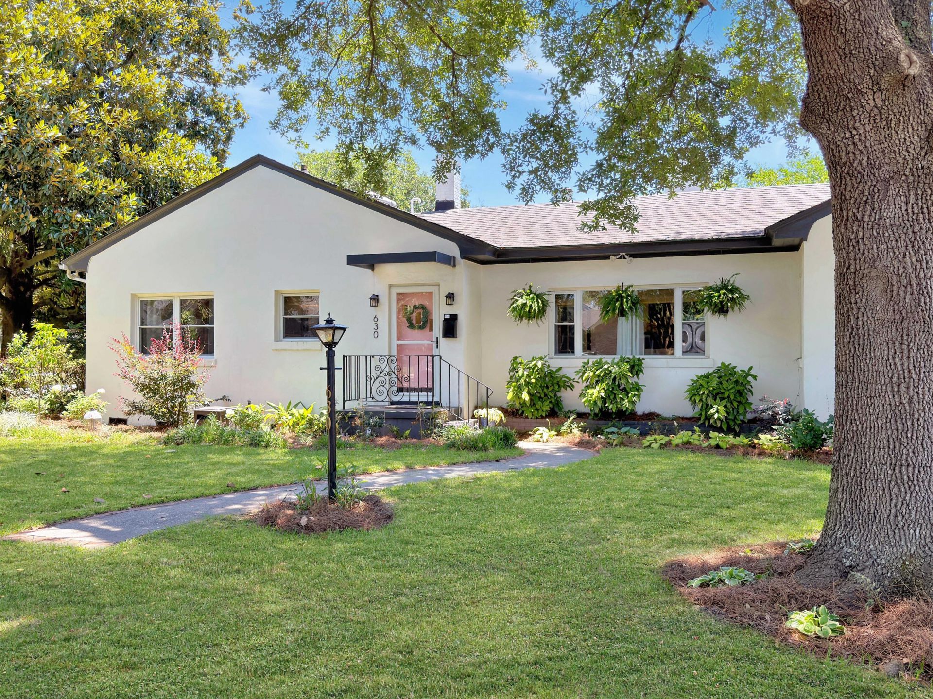 630 Parish Road Photo 3