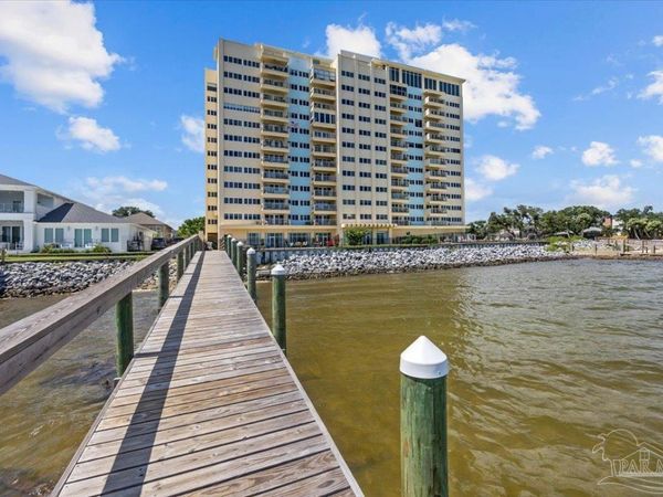 825 Bayshore Dr, Unit 803, Pensacola, FL 32507