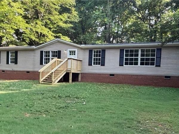 6557 Kerr Drive , Randleman, NC 27317