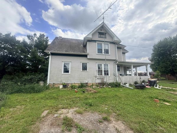 206 Becker Avenue, Ossian, IA 52161