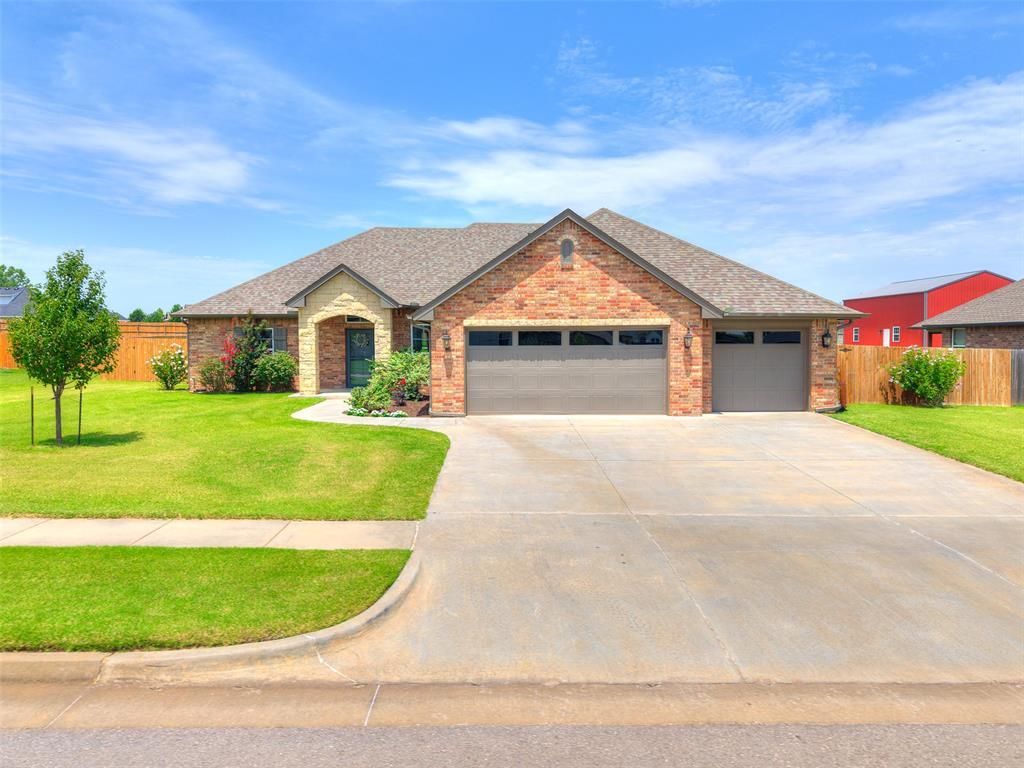 9517 Morgan Crossing Drive, Yukon, OK 73099 Main Photo