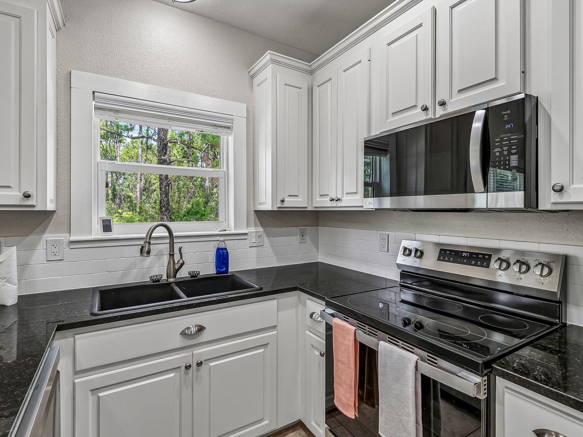 27 Chickasaw Street, Panacea, FL 32346 Photo