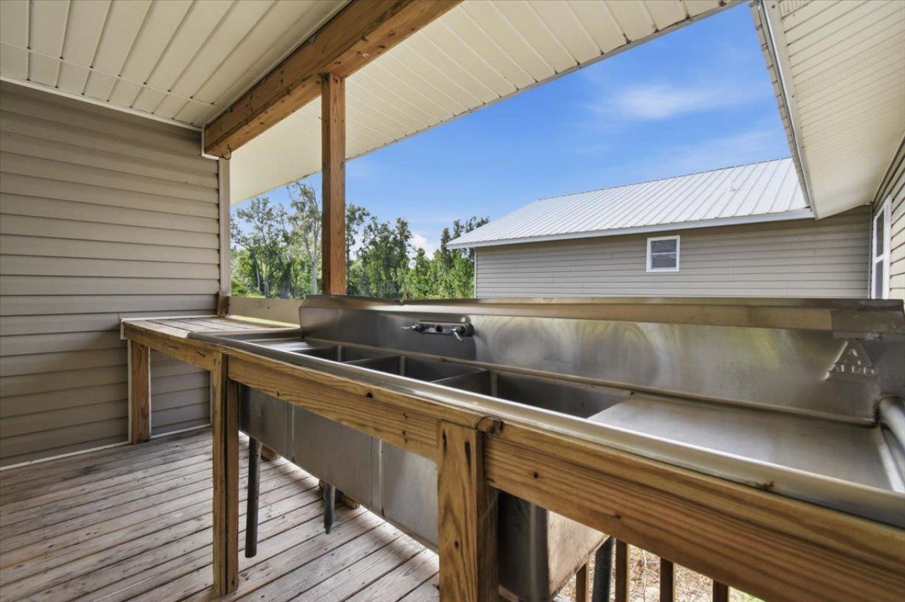 4567 Loren Henderson Rd , Perry, FL 32347 Photo