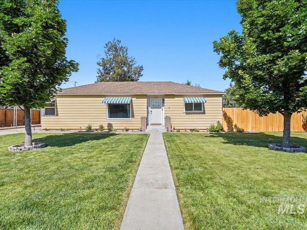 603 S Olive, Nampa, ID 83686