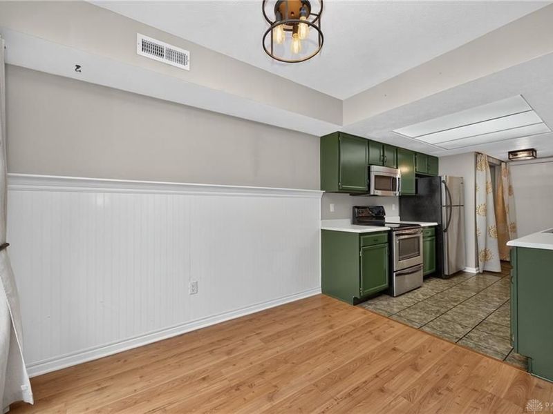 2070 Foxknoll Drive, Centerville, OH 45458 Photo 16