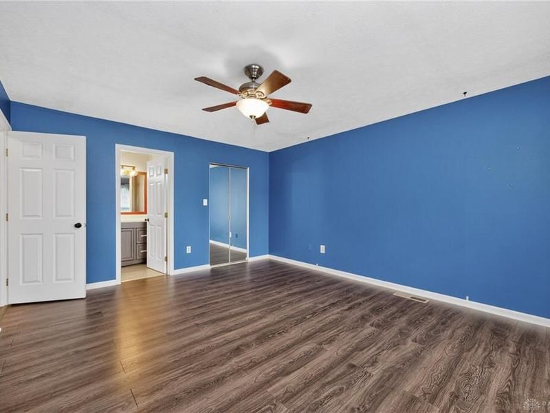 2070 Foxknoll Drive, Centerville, OH 45458 Photo 29