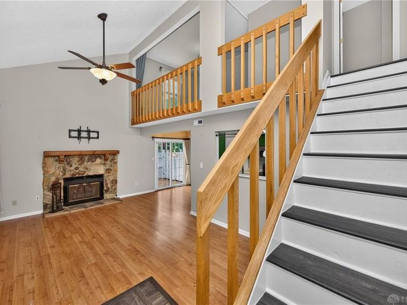 2070 Foxknoll Drive, Centerville, OH 45458 Photo 6