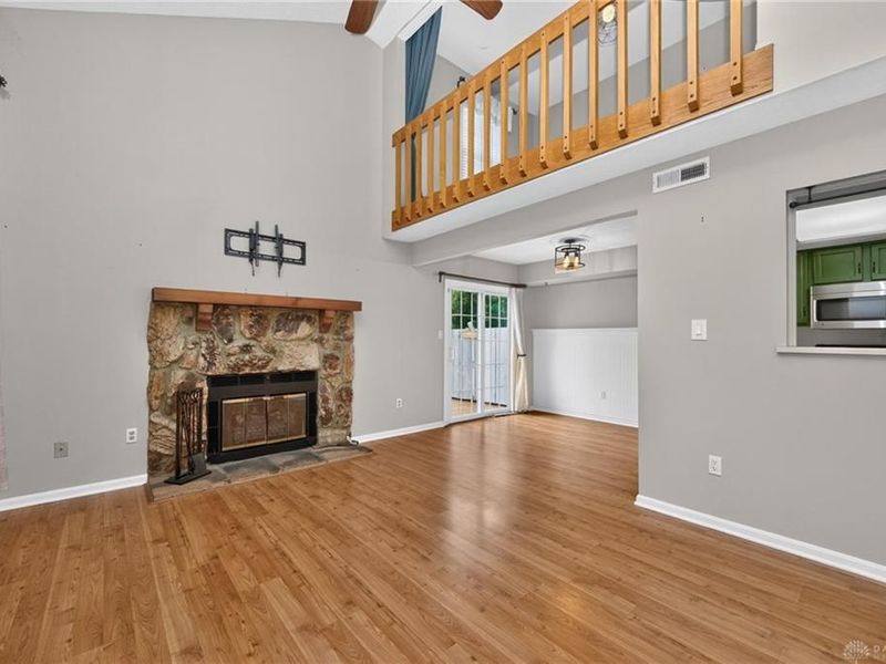 2070 Foxknoll Drive, Centerville, OH 45458 Photo 7