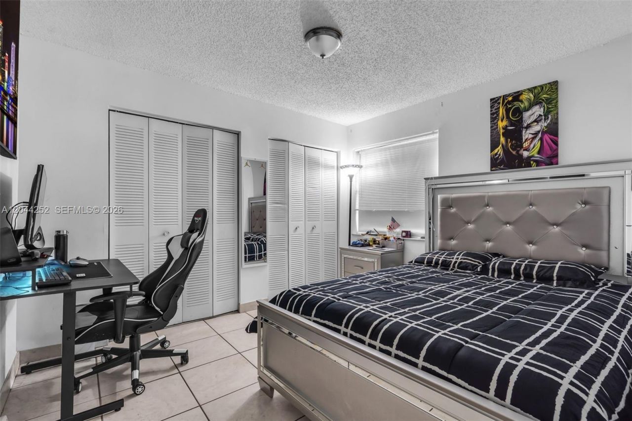 8186 NW 98th Ter, Unit 132, Hialeah Gardens, FL 33016 Photo