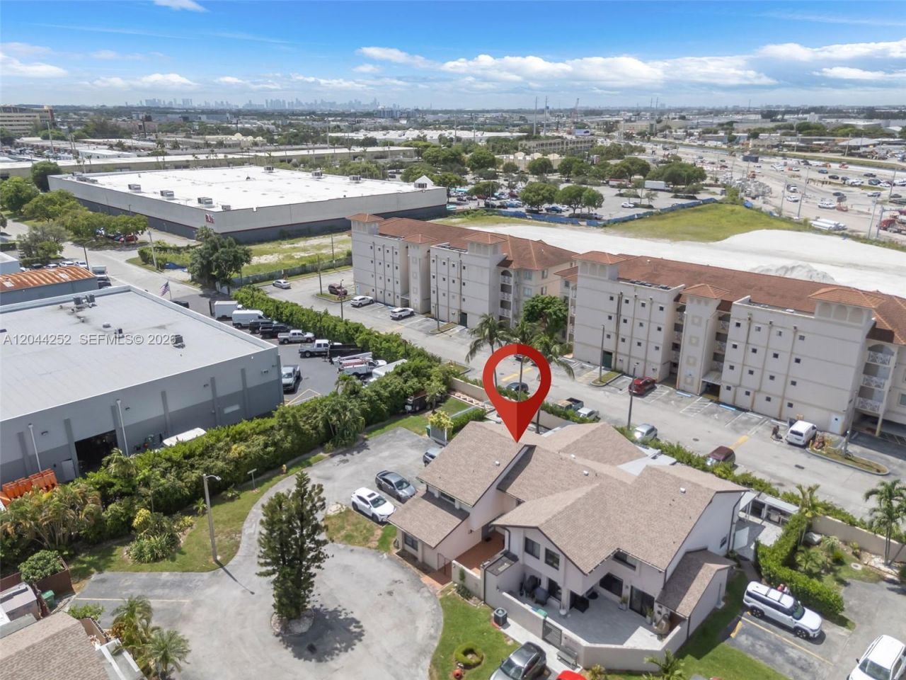 8186 NW 98th Ter, Unit 132, Hialeah Gardens, FL 33016 Photo