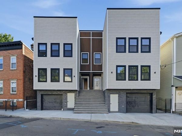 26 Parkhurst Street, NEWARK, NJ 07114