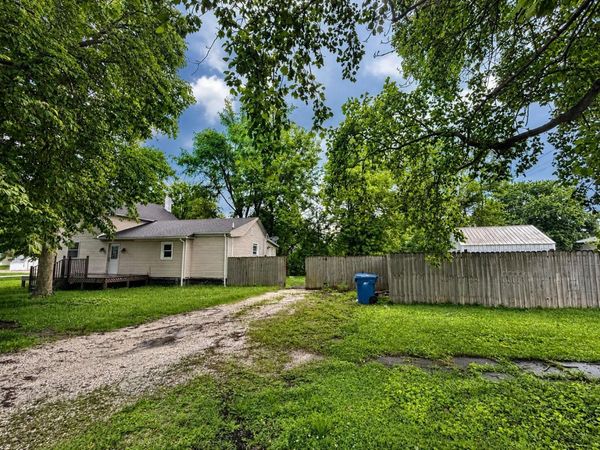 204 E Michigan Street , Remington, IN 47977