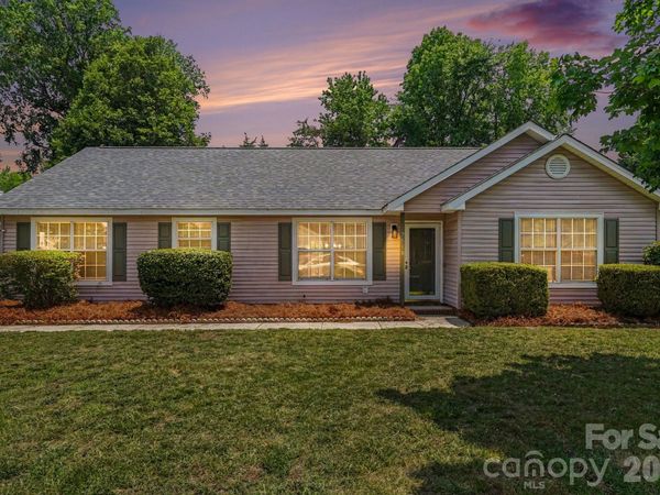 7518 Prindle Lake Drive , Charlotte, NC 28227