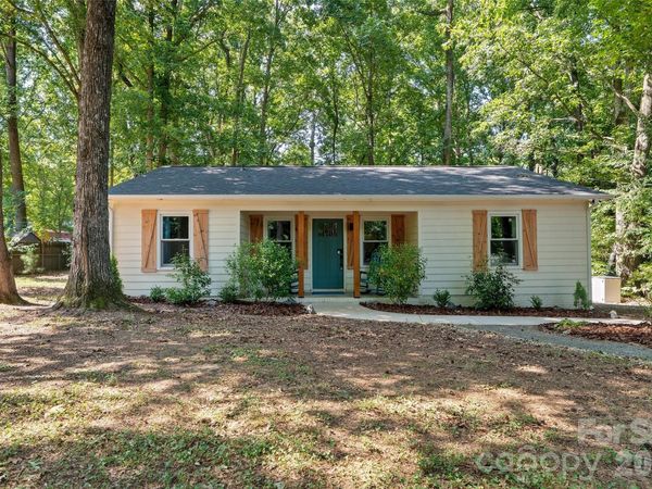 317 Jackson Place, Matthews, NC 28104