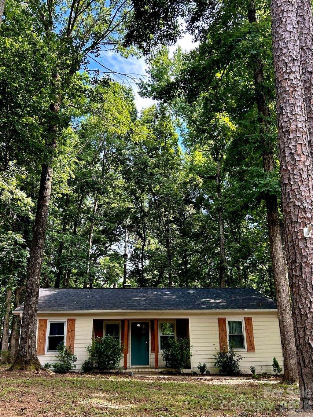 317 Jackson Place , Matthews, NC 28104 Main Photo