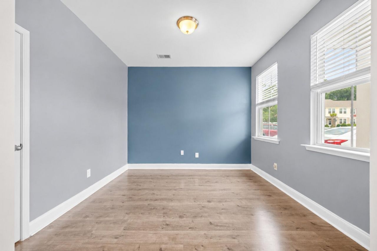 7857 Montview Road Photo 11
