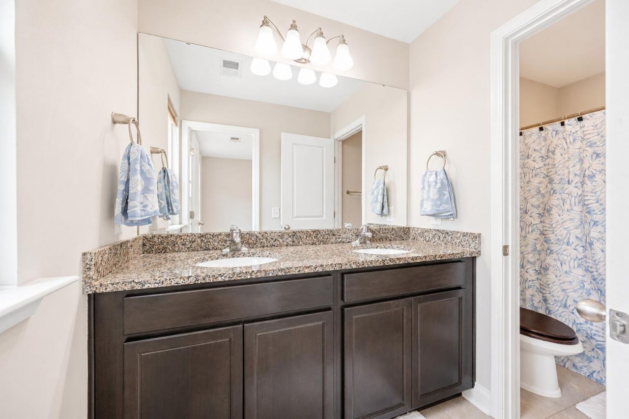 7857 Montview Road Photo 20