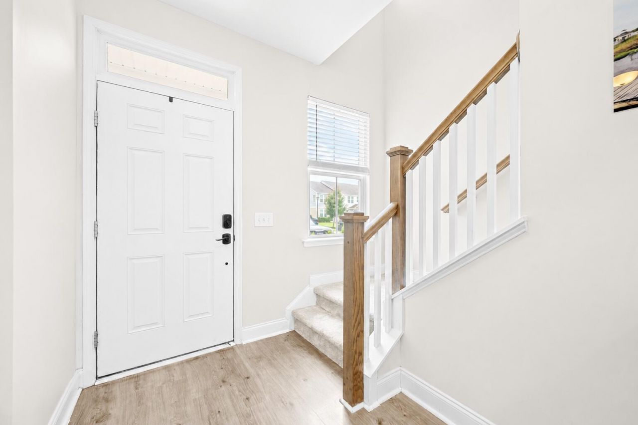 7857 Montview Road Photo 9