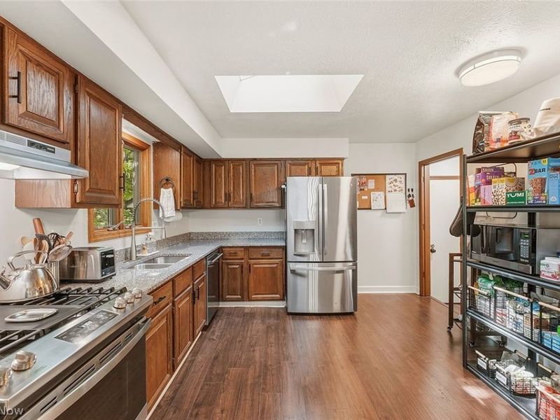 18765 Hearthstone Drive, Strongsville, OH 44136 Photo 13