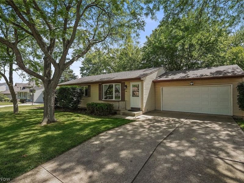18765 Hearthstone Drive, Strongsville, OH 44136 Photo 3