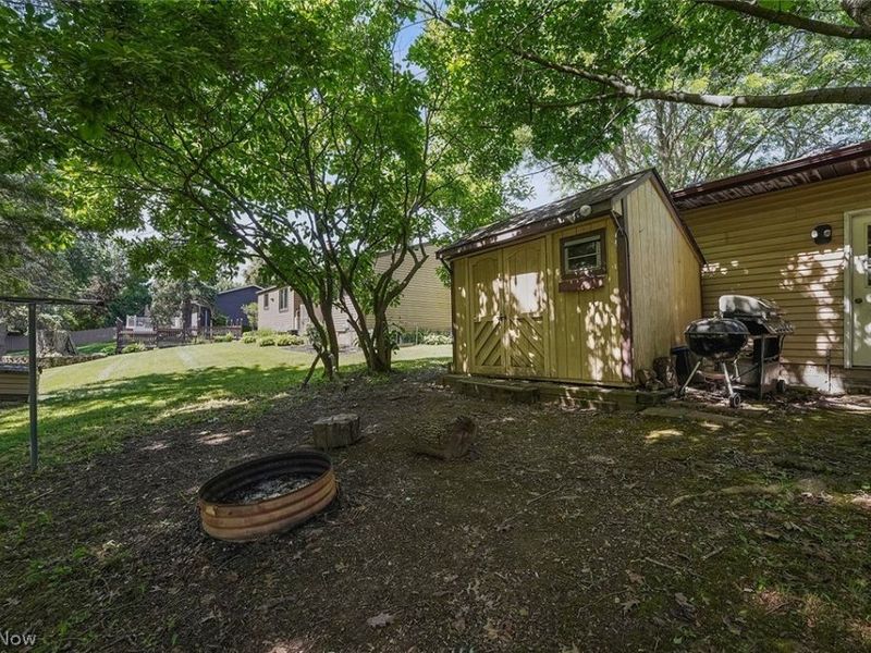 18765 Hearthstone Drive, Strongsville, OH 44136 Photo 37