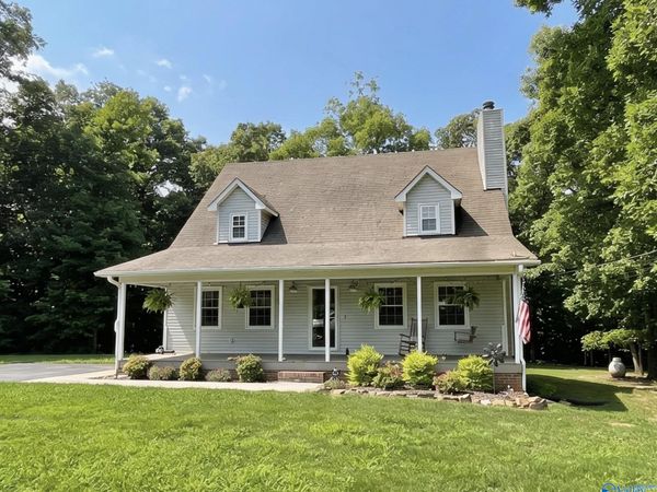 1321 Saylor Circle, Arab, AL 35016