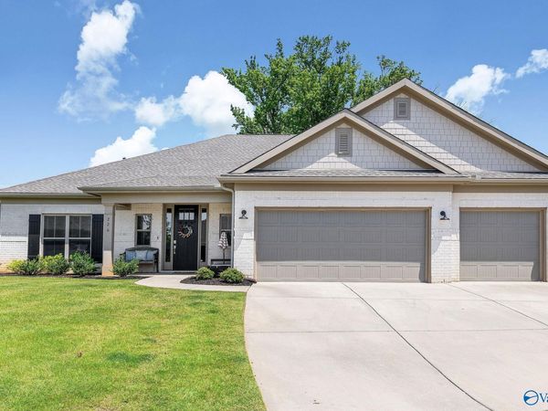 226 Hannaway Circle, Madison, AL 35757
