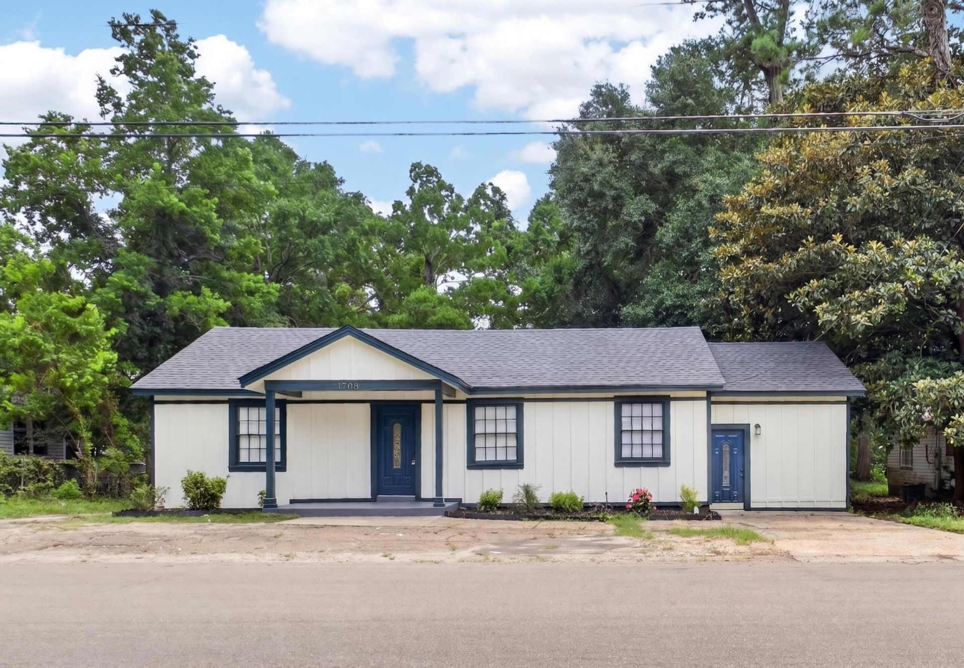 1708 Mamie St., Hattiesburg, MS 39401 Main Photo