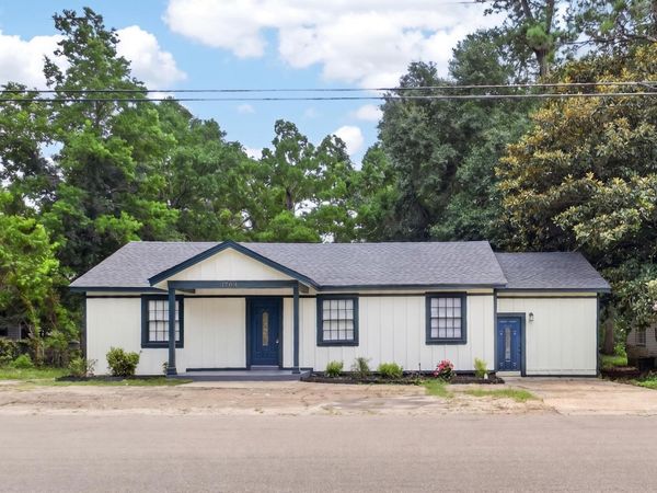 1708 Mamie St., Hattiesburg, MS 39401