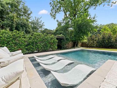 1076 Denbo Dr, Baton Rouge, LA 70806