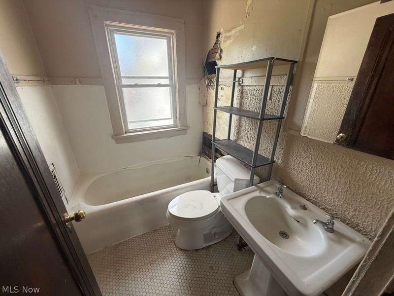 3568 E 110th Street, Cleveland, OH 44105 Photo 14