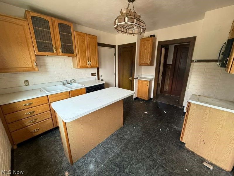 3568 E 110th Street, Cleveland, OH 44105 Photo 21