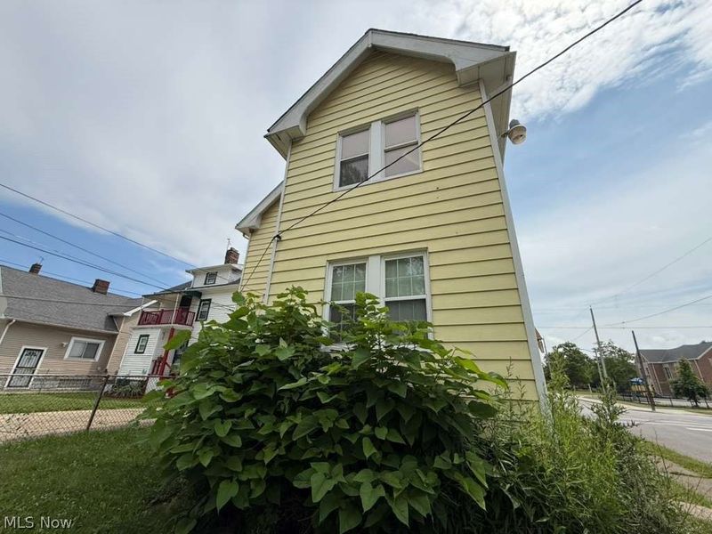 3568 E 110th Street, Cleveland, OH 44105 Photo 3