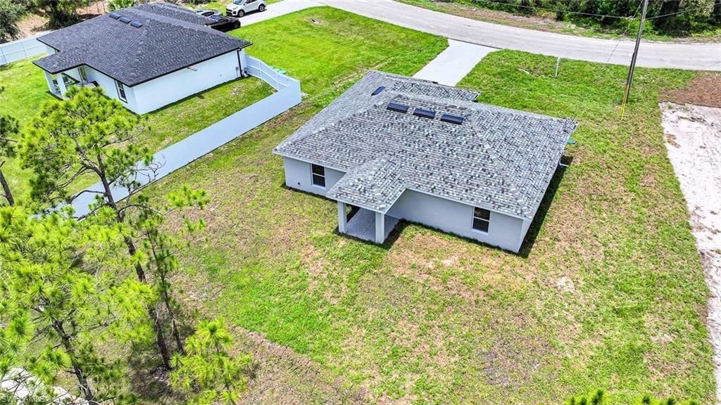 432 Burrstone Dr, Lehigh Acres, FL 33974 Photo