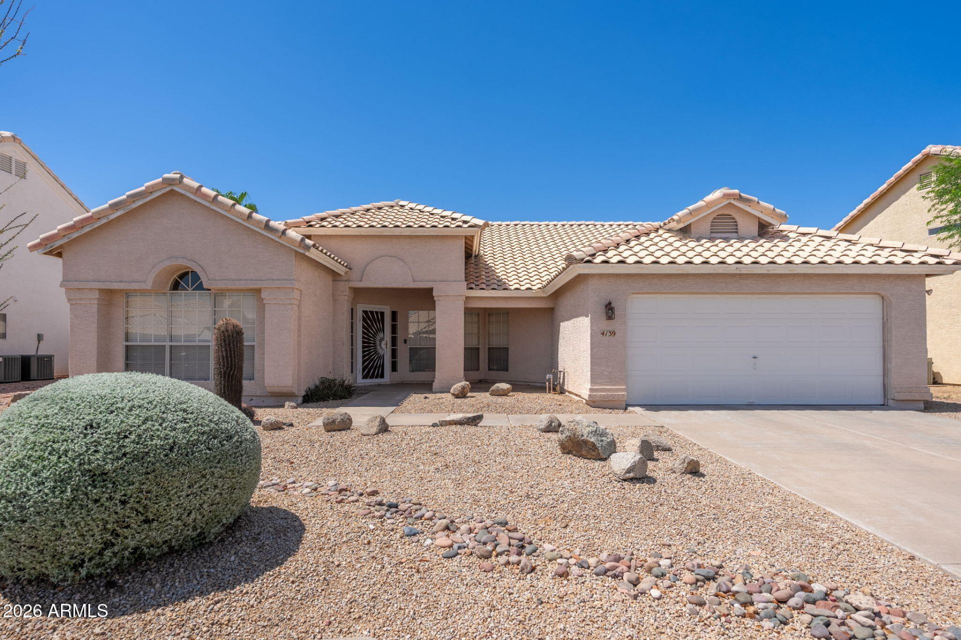 4139 E Siesta Lane, Phoenix, AZ 85050 Main Photo