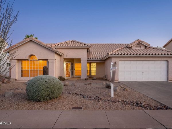 4139 E SIESTA Lane, Phoenix, AZ 85050