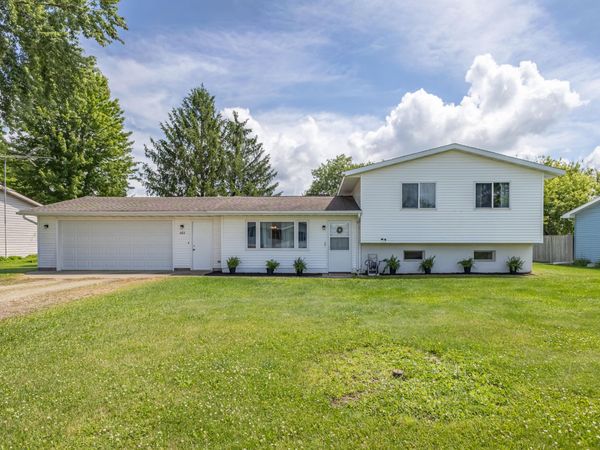 403 Mourning Dove St, Rockland, WI 54653