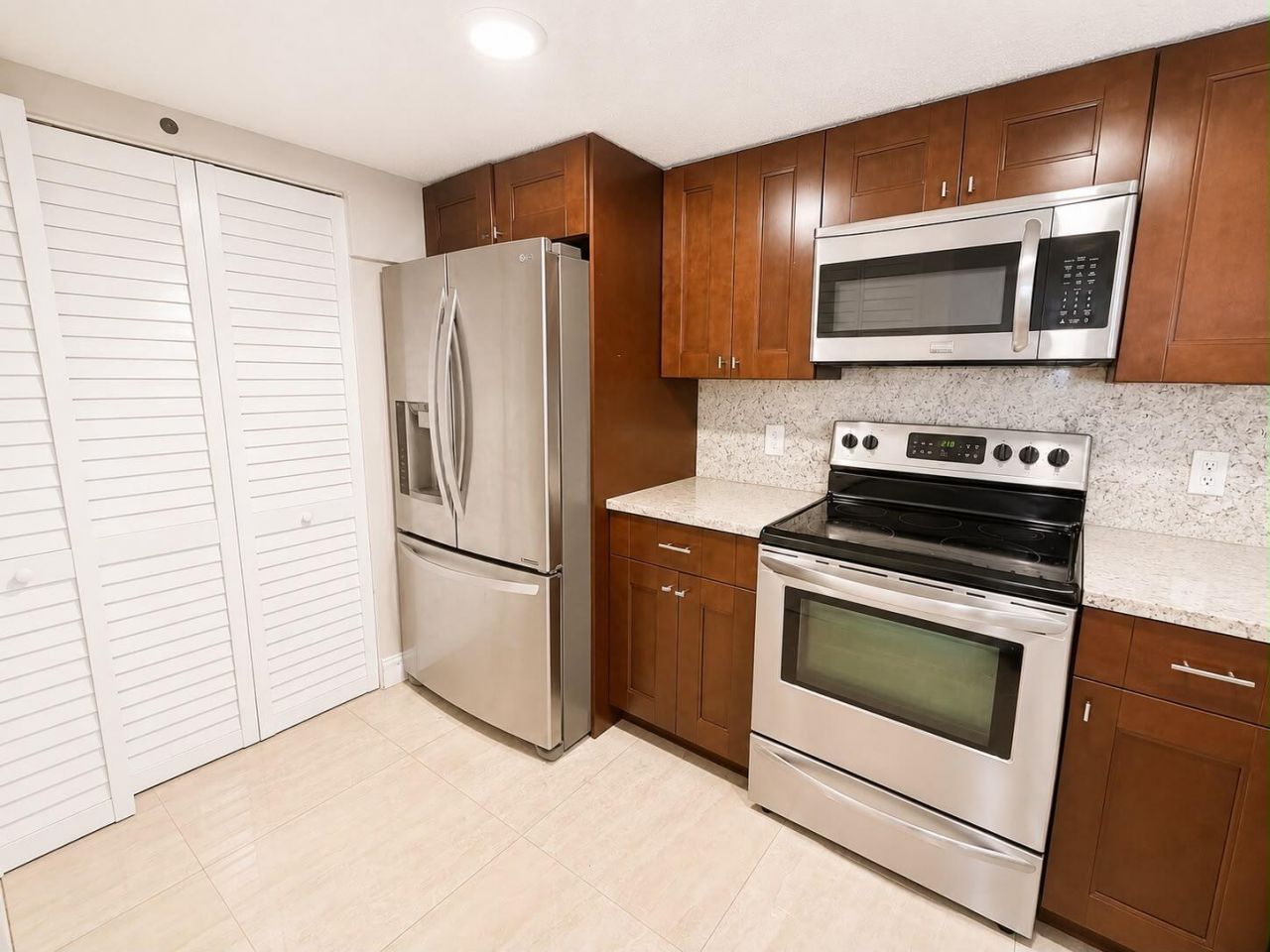 5045 Wiles Road, Unit 105, Coconut Creek, FL 33073 Photo