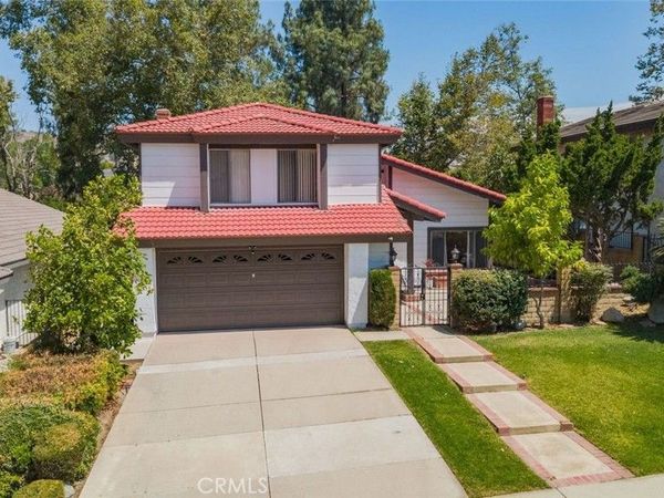 3 Old Wood, Phillips Ranch, CA 91766