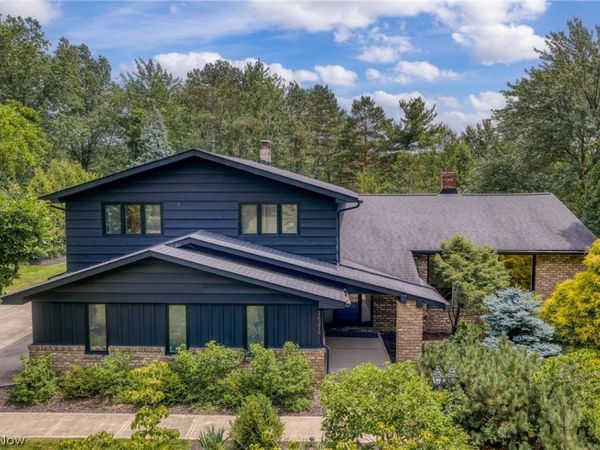26270 Annesley Road , Beachwood, OH 44122