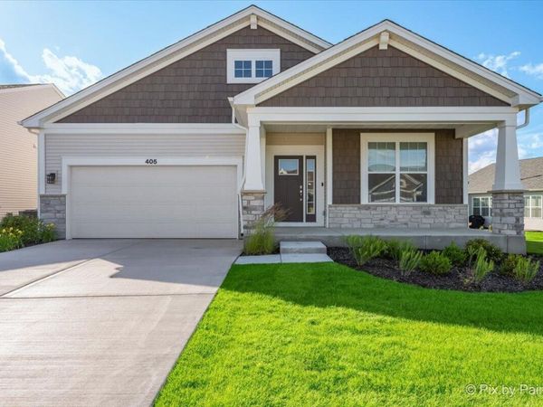 405 Canon Dr, Geneva, WI 53147