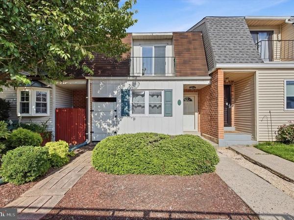 7 RICKMAR LANE, MALVERN, PA 19355