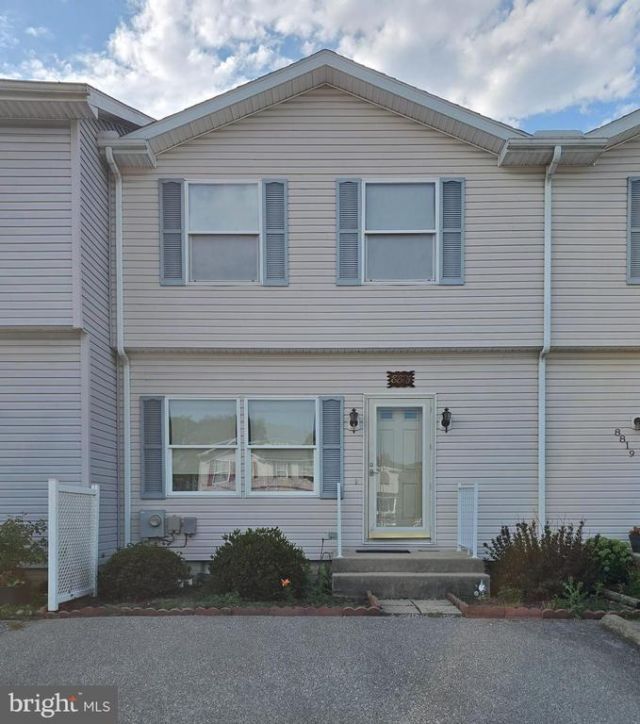 8815 KINGS ROAD , WAYNESBORO, PA 17268