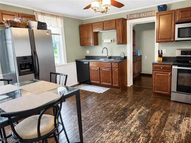149 Noble Street W, East Canton, OH 44730 Photo 11