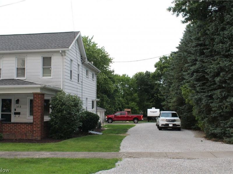 149 Noble Street W, East Canton, OH 44730 Photo 2