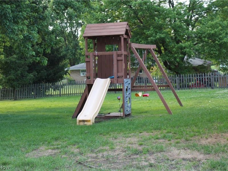 149 Noble Street W, East Canton, OH 44730 Photo 7