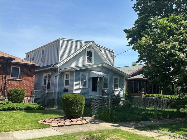 3040 Monroe Avenue , Niagara Falls, NY 14303