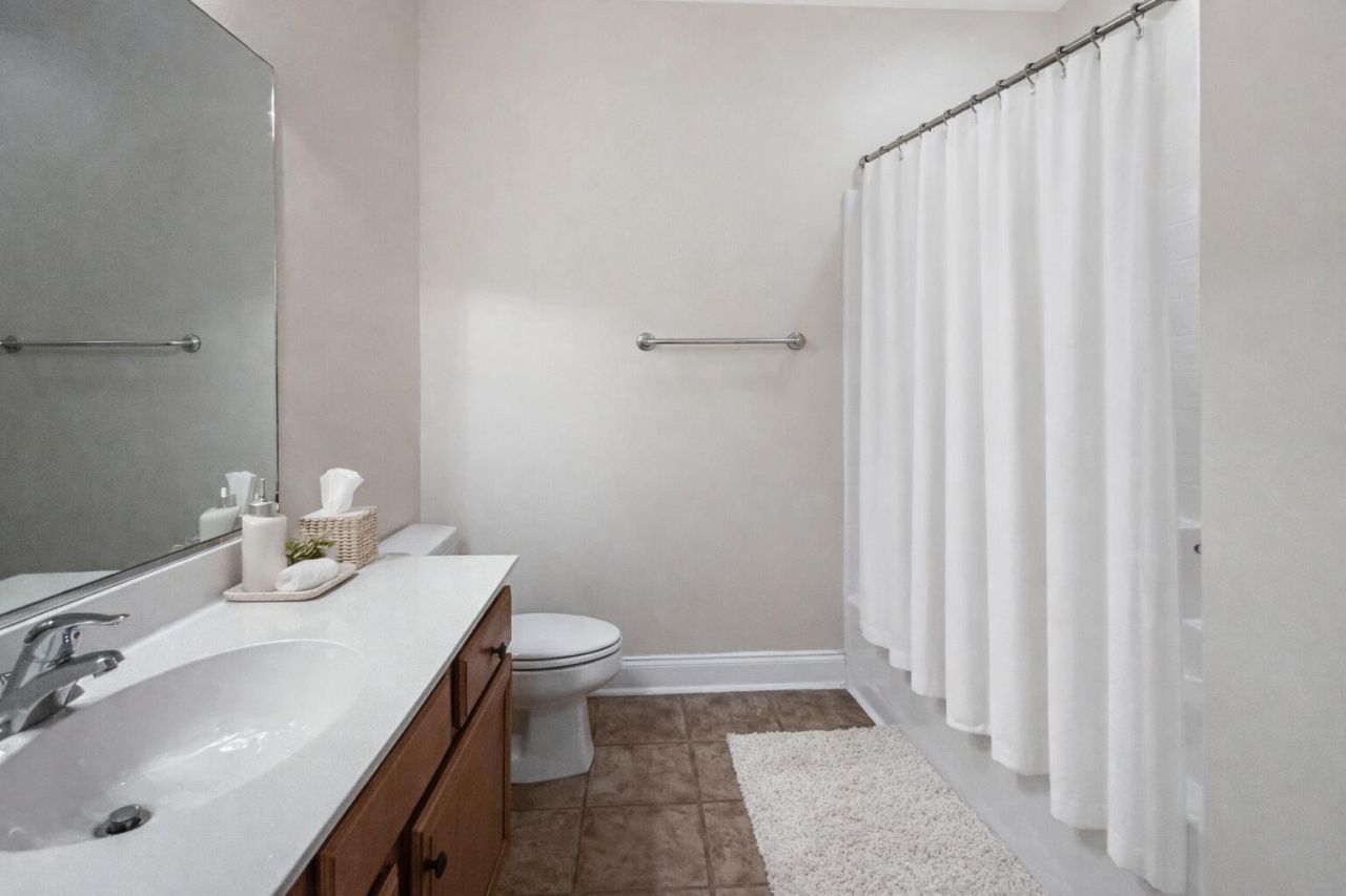 127 Manning Court Photo 4