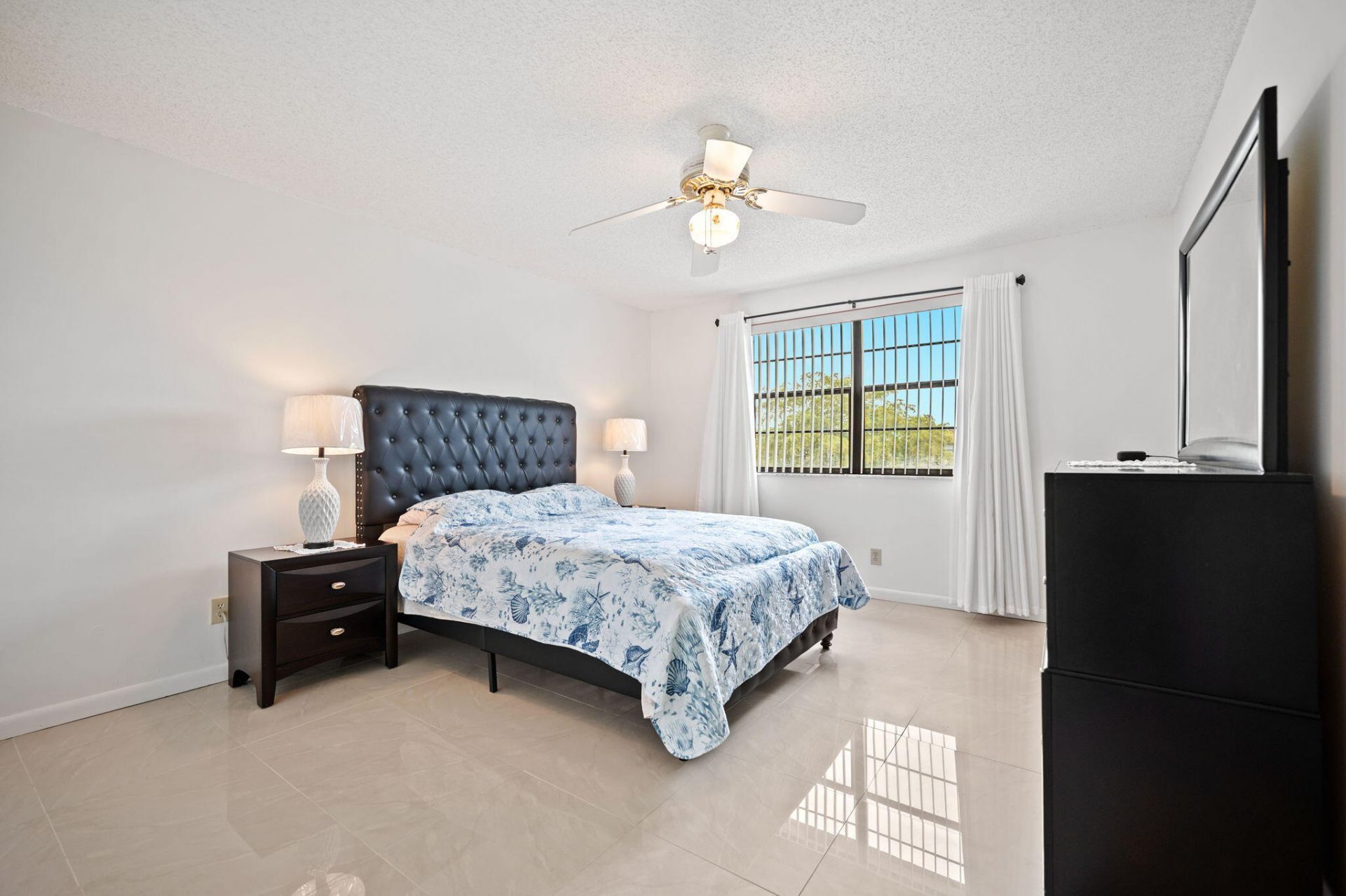 4940 E Sabal Palm Boulevard, Unit Ph8, Tamarac, FL 33319 Photo