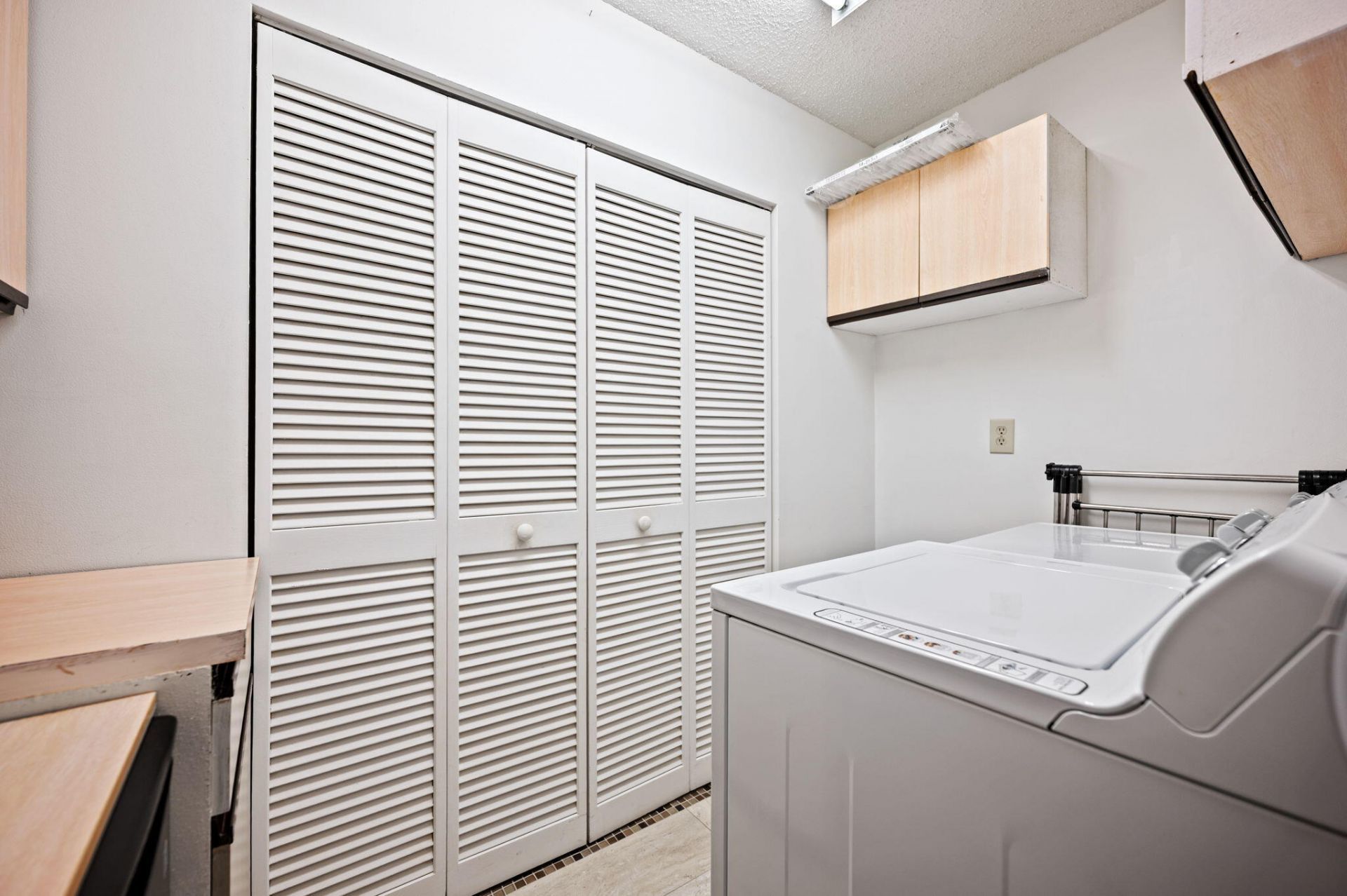4940 E Sabal Palm Boulevard, Unit Ph8, Tamarac, FL 33319 Photo
